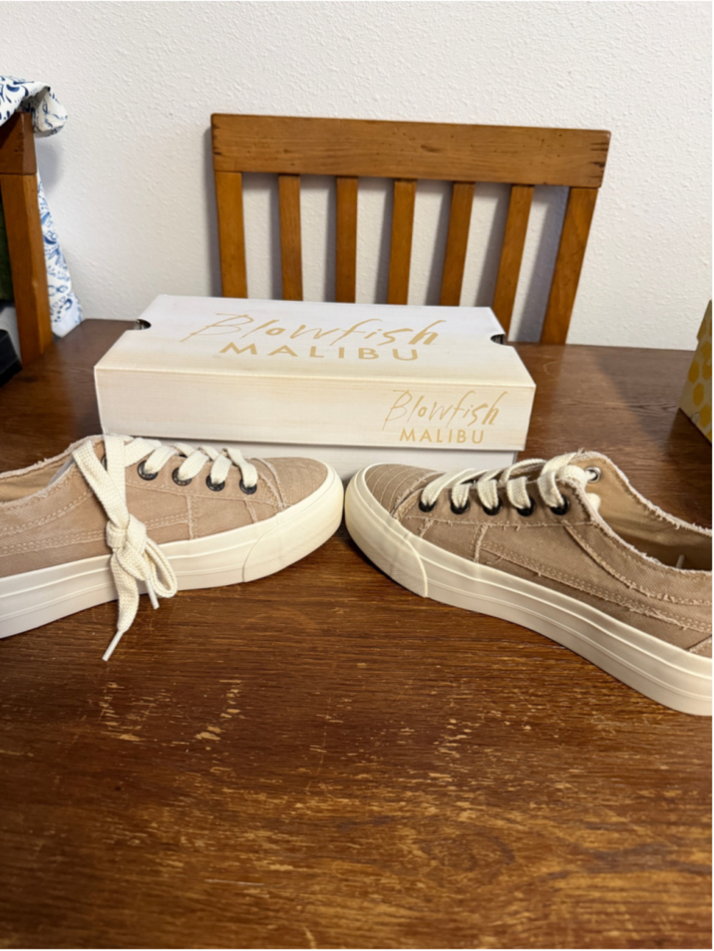 NEW Blowfish Malibu Sadie-Sun Women’s Size 8 Warm Taupe Embroidered Platform Sne - Picture 3 of 7